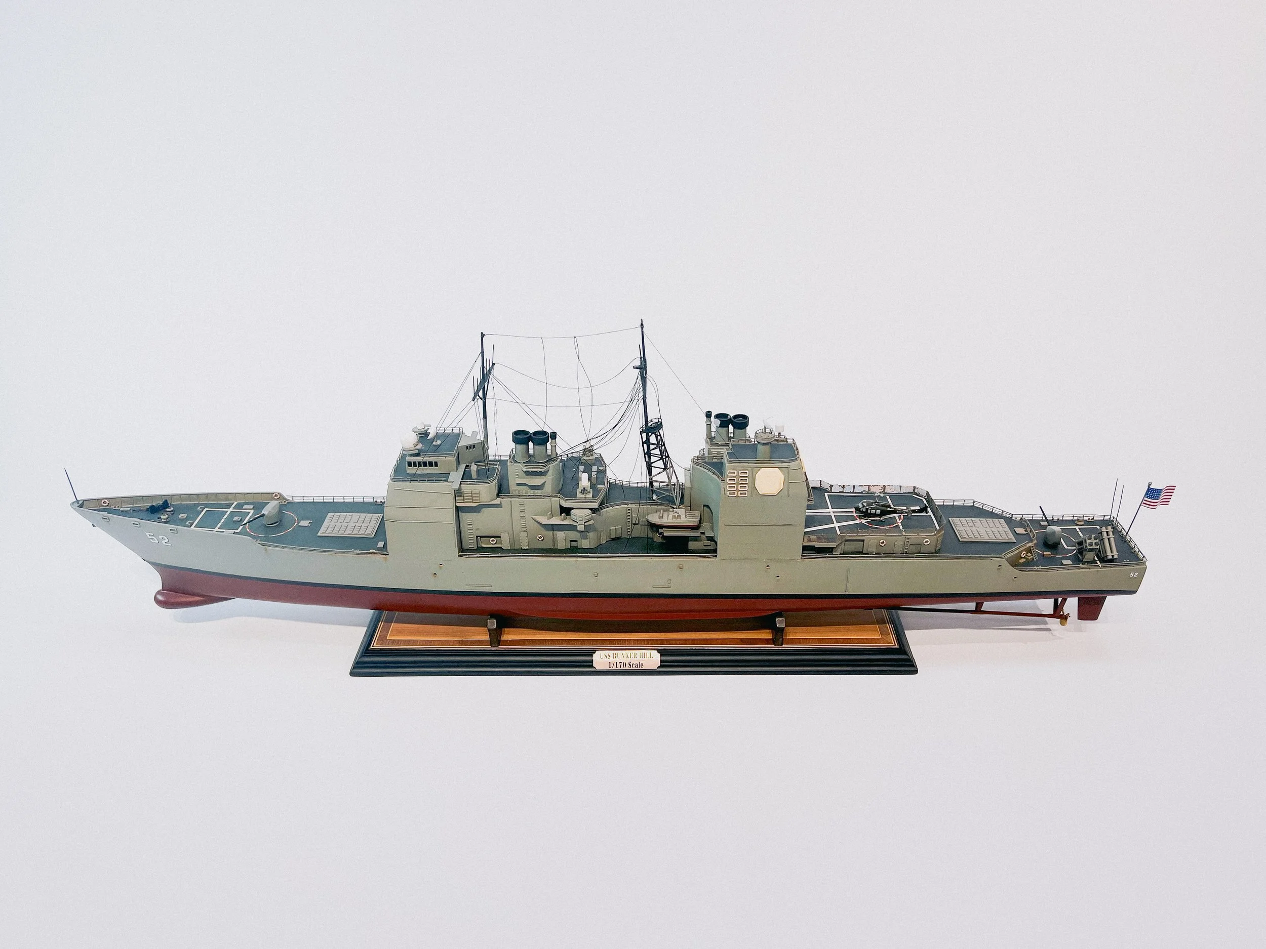 Museum of Military Models - USS Bunker Hill (CG-52)